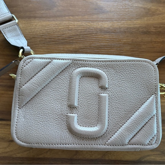 Marc Jacobs Beige Leather The Moto Shot 21 Crossbody Bag - Picture 2 of 10